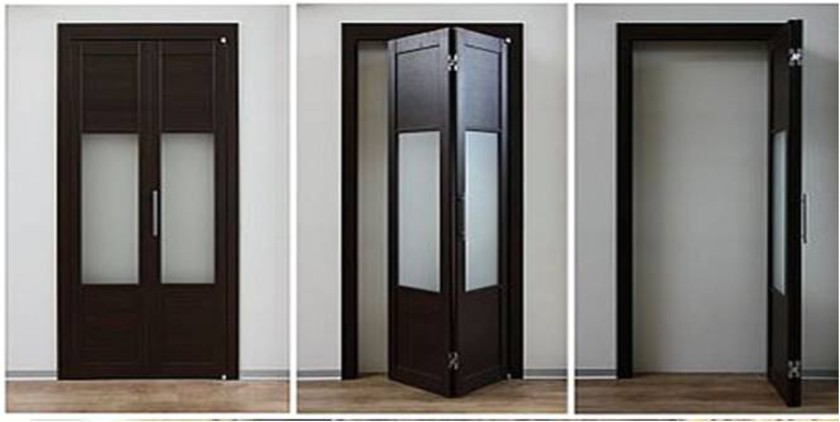 Шпонированные двери гармошка с матовыми стеклянными вставками Энгельс