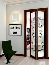 Двери гармошка с витражным декором Энгельс